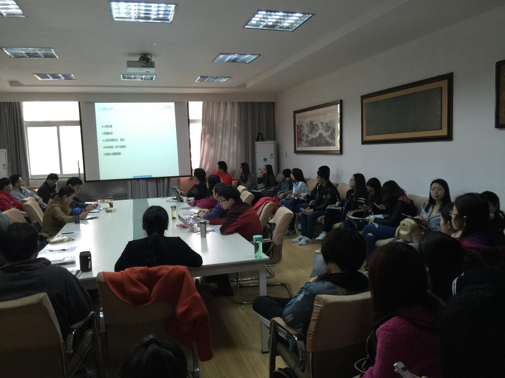 人民网数据库专家来太阳成集团122ccvip讲座