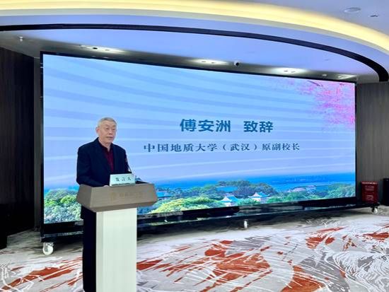 926617e7c5528c91d76cb3a4c197762