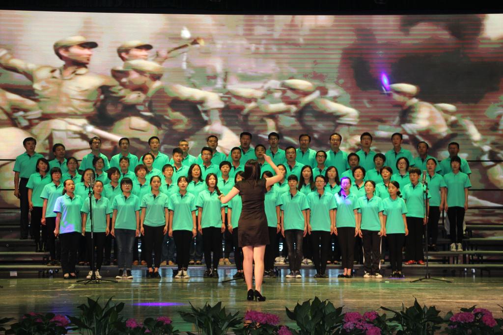 太阳成集团122ccvip分工会在公司纪念抗日战争胜利七十周年大合唱中荣获优秀奖 太阳成集团122ccvip分工会在公司纪念抗日战争胜利七十周年大合唱中荣获优秀奖