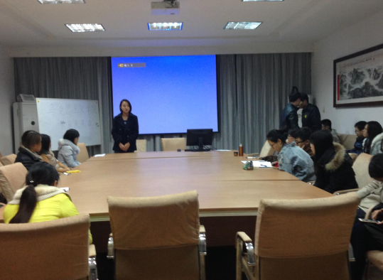 公司举办研究生学术科研经验交流分享会